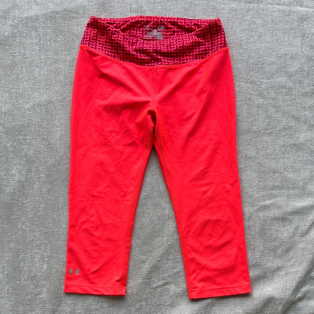Under Armour Women’s Bright Pink Capri Leggings Size S